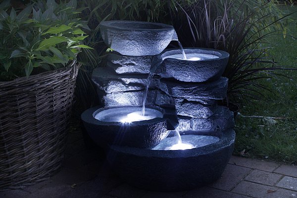 Zimmerbrunnen Groß Cascades mit LED Beleuchtung Springbrunnen