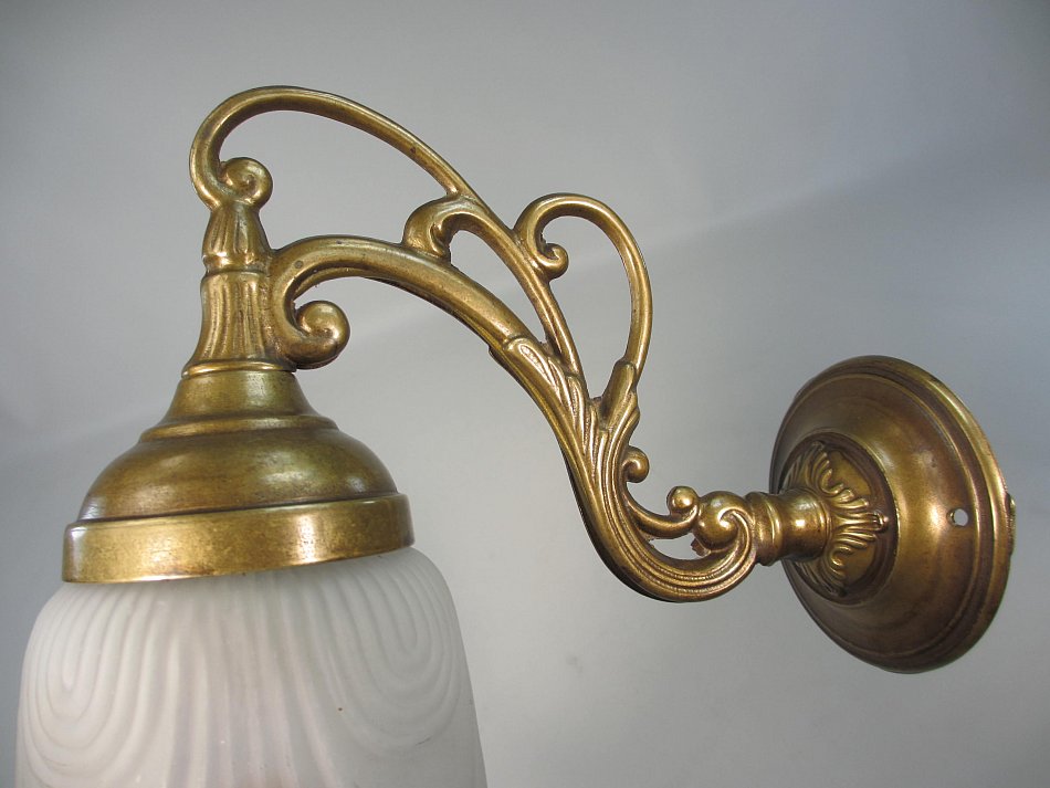 1 von 2 Flurlampe Wandlampe Massiv Messing Jugendstil Wandleuchte Glasschirm