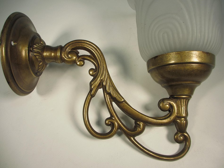 1 von 2 Flurlampe Wandlampe Massiv Messing Jugendstil Wandleuchte Glasschirm