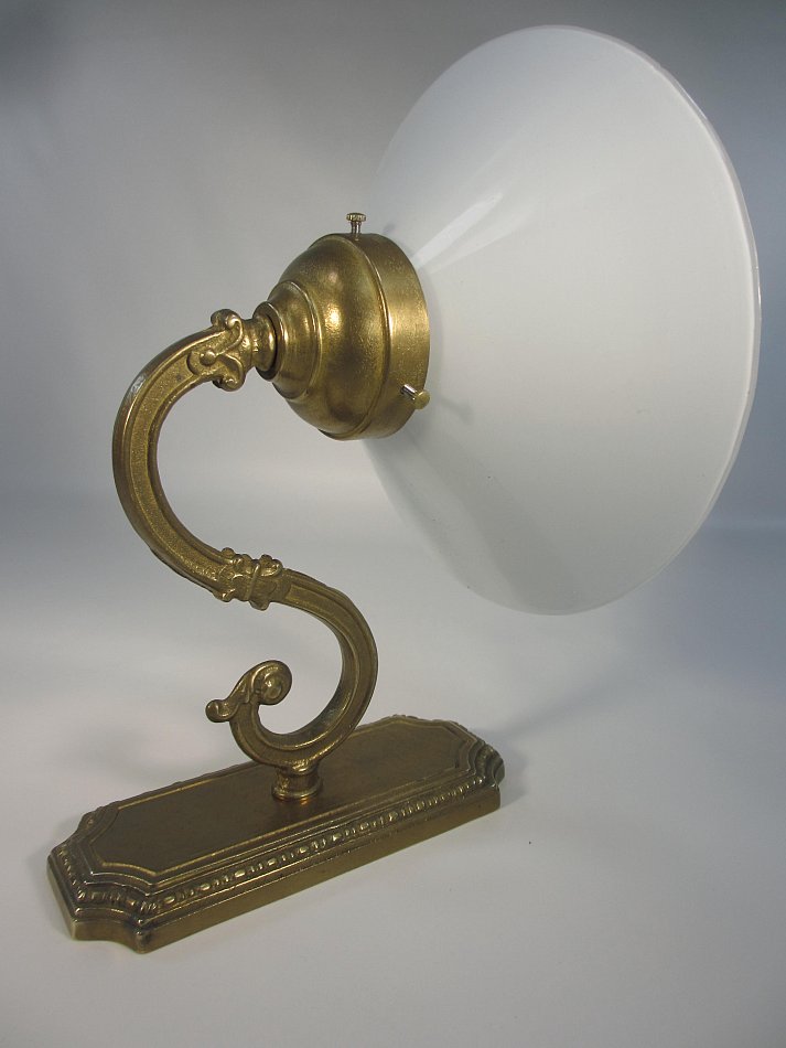 1 von 2 Flurlampe Wandlampe Massiv Messing Jugendstil Wandleuchte Glasschirm