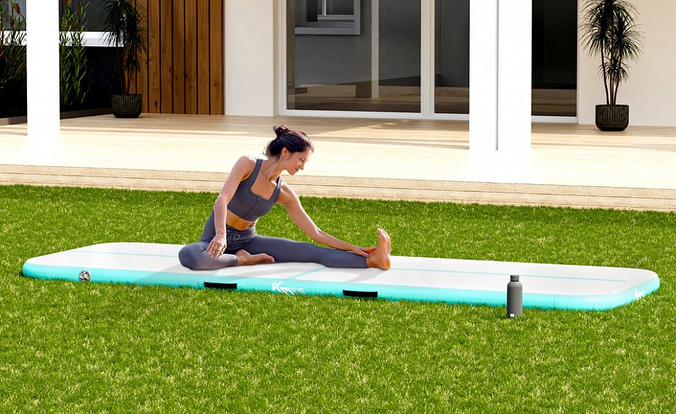 Produktbild von KM Fit Airtrack Turnmatte 5m - Aufblasbare Gymnastikmatte 10cm Dick Inkl. Pumpe & Tragetasche